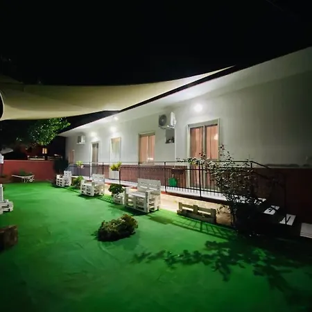 Casa Con Ampio Giardino E Patio Casa de Férias *
