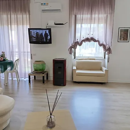 Casa Con Ampio Giardino E Patio Acerra
