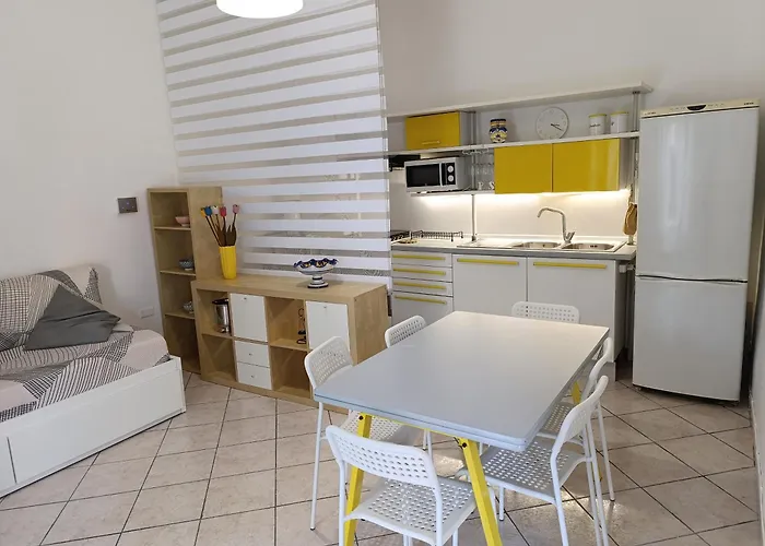 Casa Con Ampio Giardino E Patio Hébergement de vacances